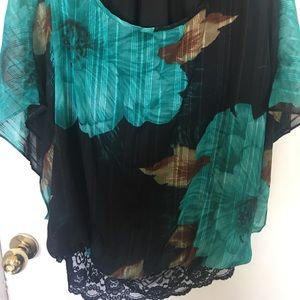 Floral lace top
